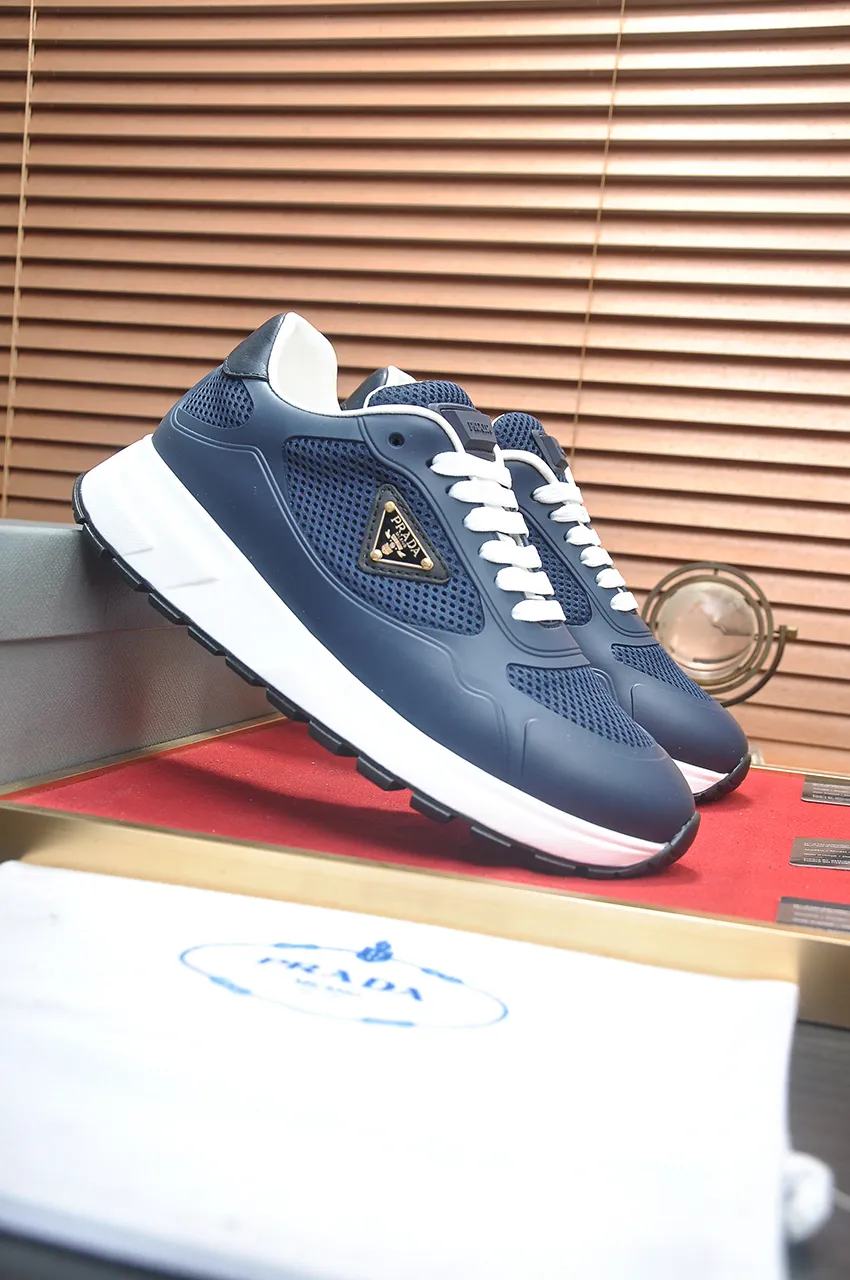 Men's shoes 💰580💶 [PRADA] Top original items, new seasonal styles, high-quality original items, top-grade high-mercerized cowhide combined with original breathable fabric + imported glue, imported stretch fabric inside with original cowhide feet, original thick outsole! Quality guaranteed! Code 38-45 (45 customized)